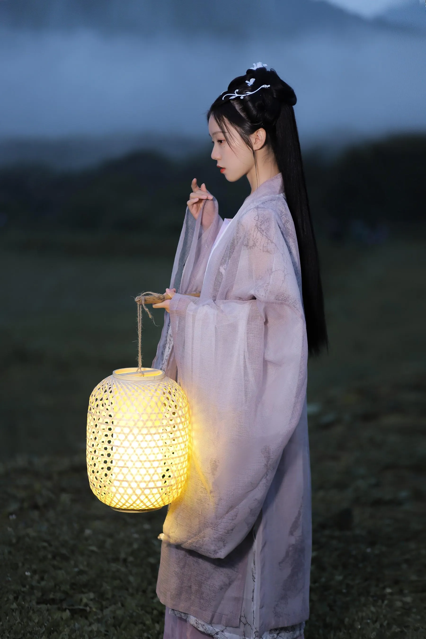 [YITUYU艺图语]2022.02.05 提灯照河山 一方伊人yi [22P]插图9